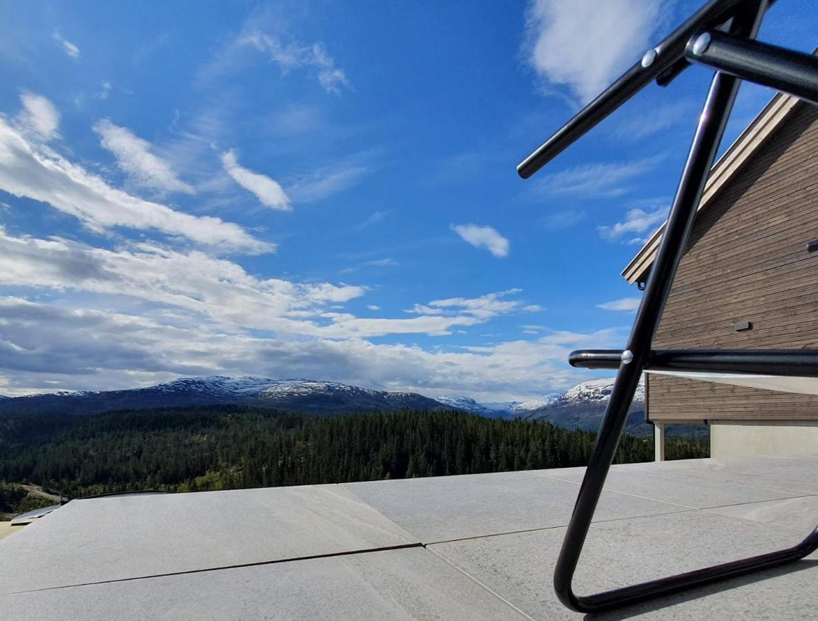 Tiny Mountain Cabin With A Panoramic View Giljane エクステリア 写真