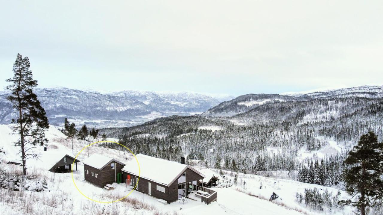 Tiny Mountain Cabin With A Panoramic View Giljane エクステリア 写真
